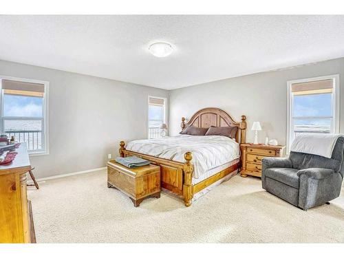 183065 Range Road 231, Rural Vulcan County, AB - Indoor Photo Showing Bedroom