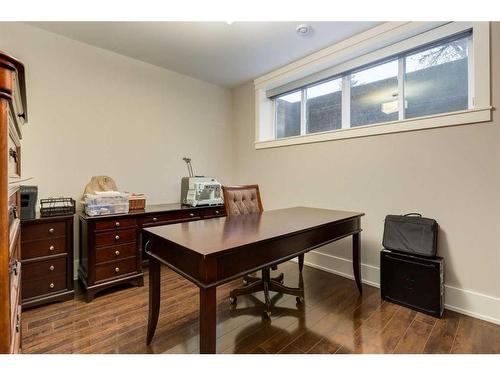2216B 3 Avenue Nw, Calgary, AB - Indoor Photo Showing Office