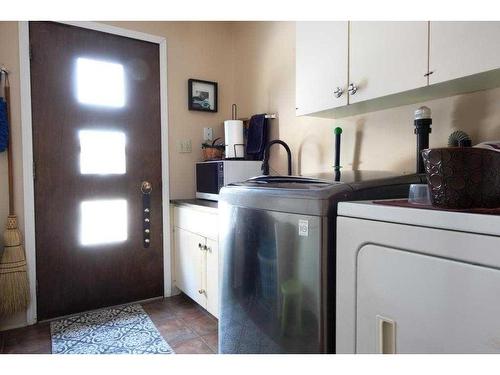 10-2168 Hwy 587, Rural Red Deer County, AB - Indoor Photo Showing Laundry Room