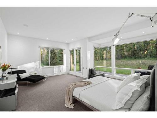 146132 368 Street West, Rural Foothills County, AB - Indoor Photo Showing Bedroom