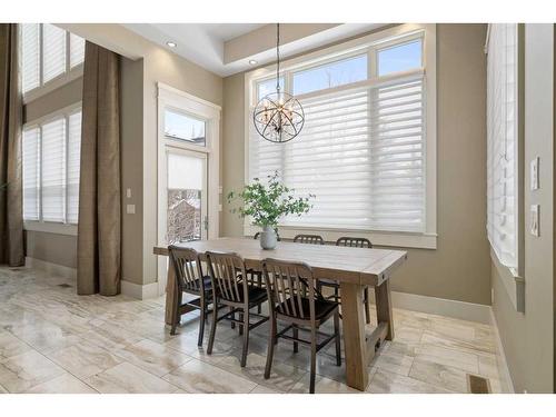 7 Wexford Crescent Sw, Calgary, AB - Indoor Photo Showing Dining Room
