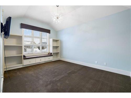 7 Wexford Crescent Sw, Calgary, AB - Indoor Photo Showing Other Room