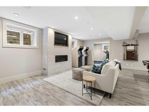 7 Wexford Crescent Sw, Calgary, AB - Indoor With Fireplace