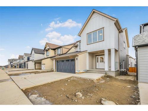 36 Willow Green Sw, Airdrie, AB - Outdoor