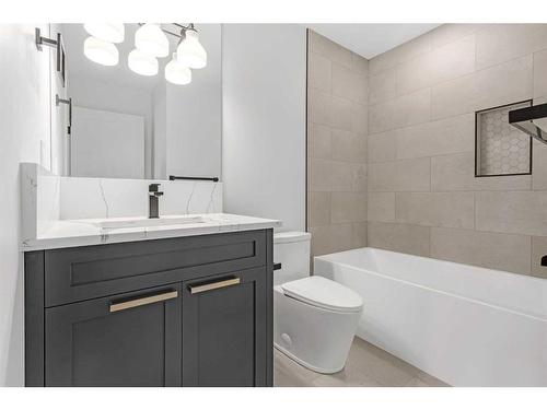 340 West Chestermere Drive, Chestermere, AB - Indoor Photo Showing Bathroom