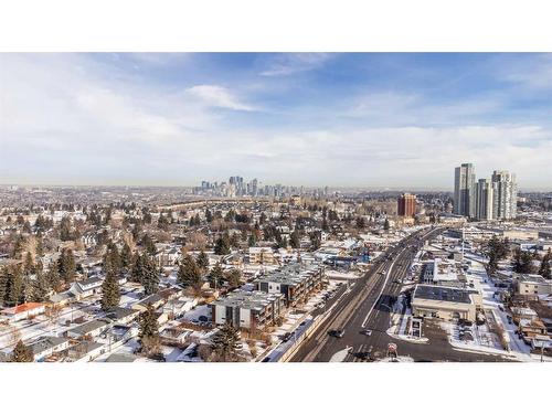 4204 7 Avenue Sw, Calgary, AB - Outdoor With View