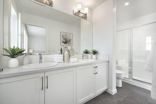 43 Edith Terrace Nw, Calgary, AB - Indoor Photo Showing Bathroom