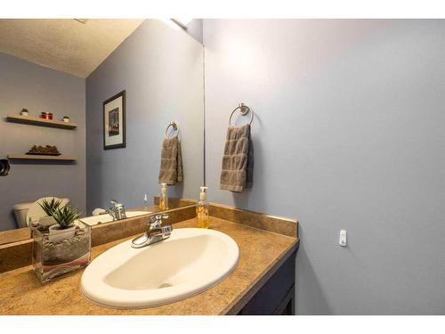 1-193 O'Coffey Crescent, Fort Mcmurray, AB - Indoor Photo Showing Bathroom
