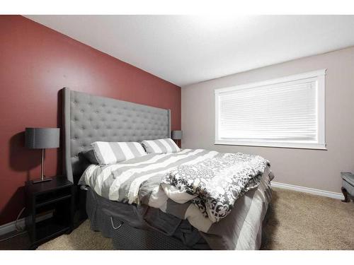 1-193 O'Coffey Crescent, Fort Mcmurray, AB - Indoor Photo Showing Bedroom