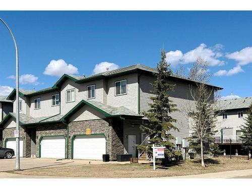 1-193 O'Coffey Crescent, Fort Mcmurray, AB - Outdoor