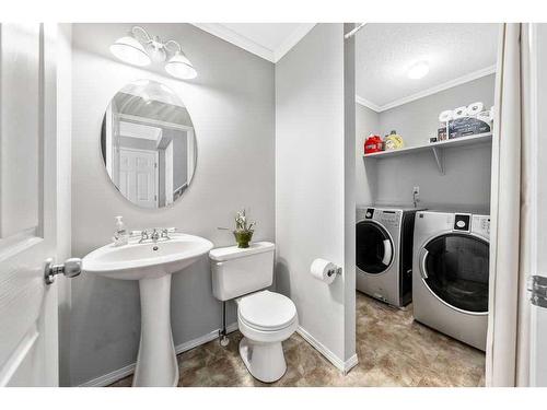 375 Wentworth Place Sw, Calgary, AB - Indoor Photo Showing Laundry Room