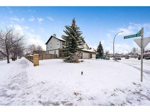 375 Wentworth Place Sw, Calgary, AB - Outdoor