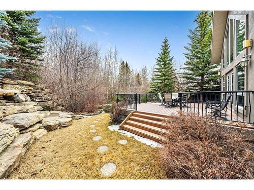 10 Slopeview Drive Sw, Calgary, AB - Outdoor