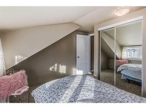 1638 15 Avenue Sw, Calgary, AB - Indoor Photo Showing Bedroom