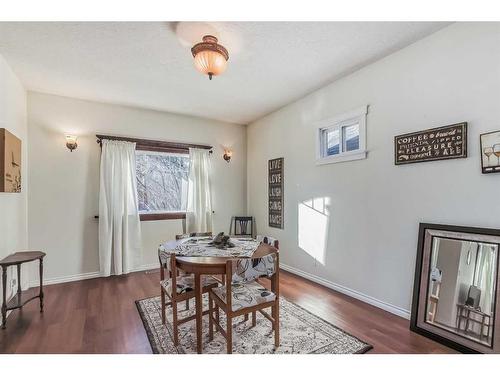 1638 15 Avenue Sw, Calgary, AB - Indoor Photo Showing Dining Room