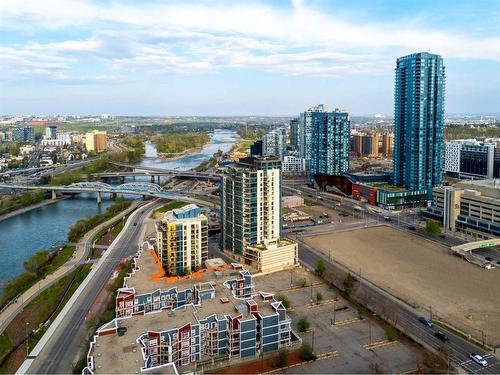 402-325 3 Street Se, Calgary, AB - Outdoor With Body Of Water With View