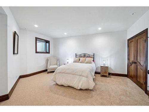 242036 96 Street East, Rural Foothills County, AB - Indoor Photo Showing Bedroom