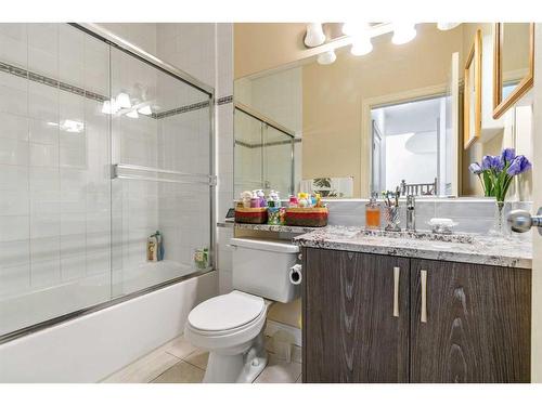 67 Taracove Crescent Ne, Calgary, AB - Indoor Photo Showing Bathroom