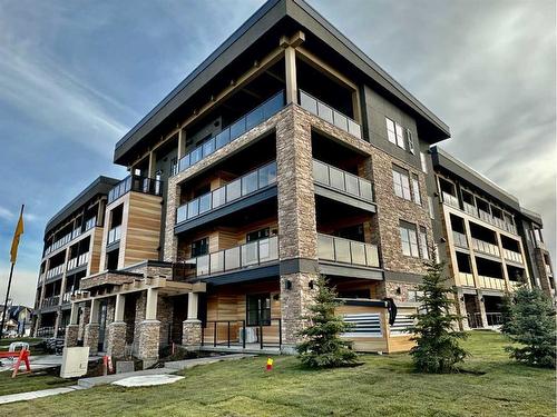 103-55 Wolf Hollow Crescent Se, Calgary, AB - Outdoor With Facade