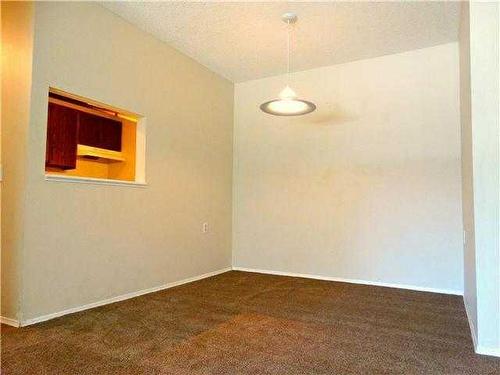 123-10120 Brookpark Boulevard Sw, Calgary, AB - Indoor Photo Showing Other Room