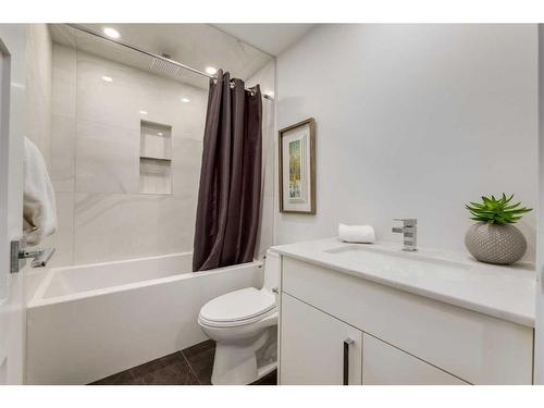 507 Willow Brook Drive Se, Calgary, AB - Indoor Photo Showing Bathroom