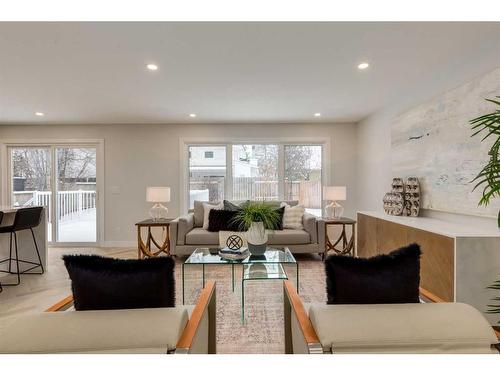 507 Willow Brook Drive Se, Calgary, AB - Indoor Photo Showing Living Room