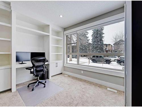 2515 3 Avenue Nw, Calgary, AB - Indoor Photo Showing Office
