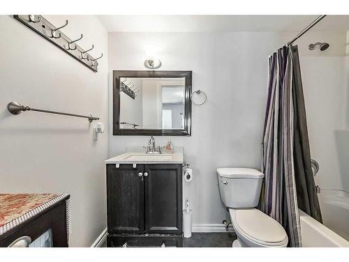 1406 Montrose Terrace Se, High River, AB - Indoor Photo Showing Bathroom