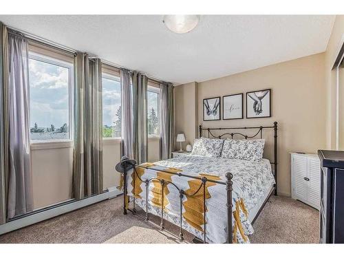 407-429 14 Street Nw, Calgary, AB - Indoor Photo Showing Bedroom