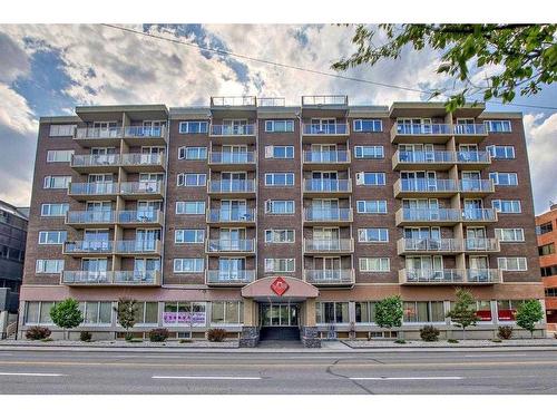 407-429 14 Street Nw, Calgary, AB - Outdoor With Balcony With Facade