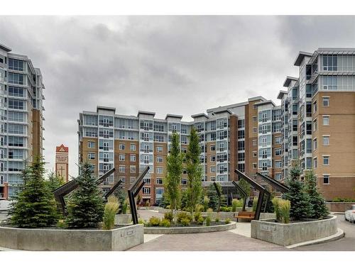 708-32 Varsity Estates Circle Nw, Calgary, AB - Outdoor With Balcony With Facade
