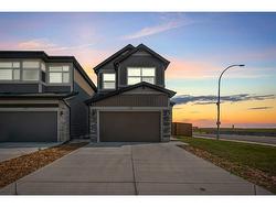 133 Corner Meadows Way NE Calgary, AB T3N 1Y5