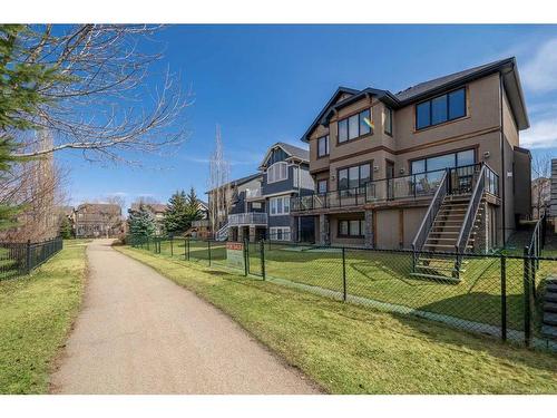 235 Coopers Hill Sw, Airdrie, AB - Outdoor