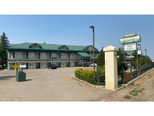 230 7 Avenue, Bow Island, AB 