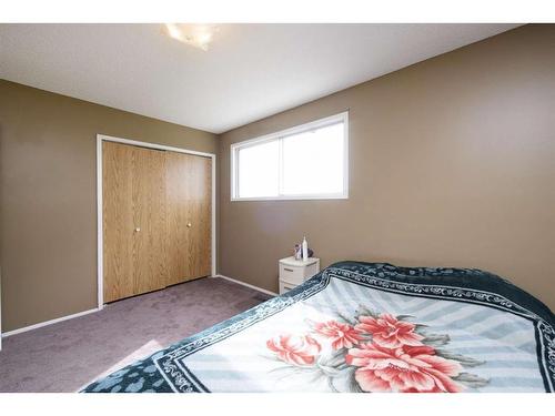 233090 Range Road 282, Rural Rocky View County, AB - Indoor Photo Showing Bedroom