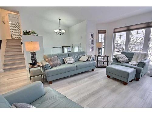 4325 45 Avenue, St. Paul, AB - Indoor Photo Showing Living Room