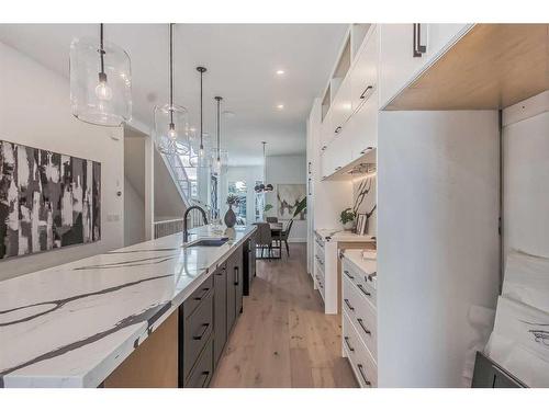 1912 45 Avenue Sw, Calgary, AB - Indoor Photo Showing Kitchen With Upgraded Kitchen