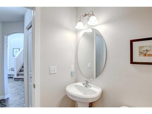 274 Covecreek Close Ne, Calgary, AB - Indoor Photo Showing Bathroom