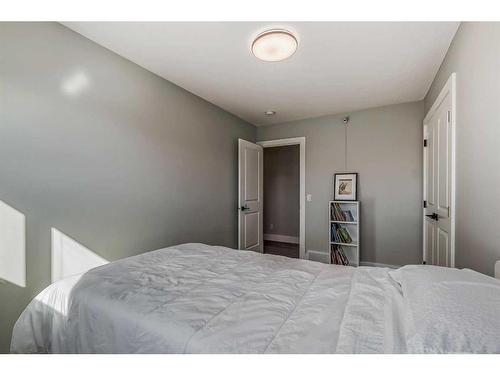 292 Legacy Mount Se, Calgary, AB - Indoor Photo Showing Bedroom