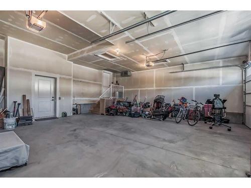 292 Legacy Mount Se, Calgary, AB - Indoor Photo Showing Garage