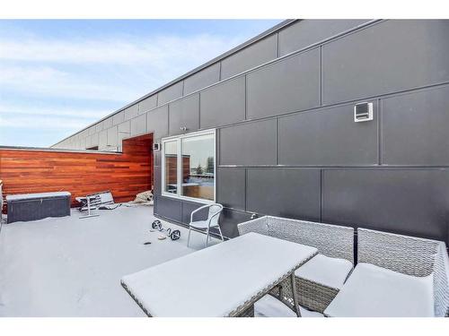 401-3450 19 Street Sw, Calgary, AB - Outdoor With Exterior