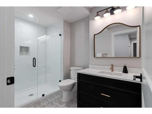 41 Damkar Drive, Rural Rocky View County, AB - Indoor Photo Showing Bathroom