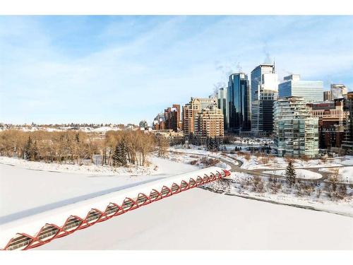 702-200 La Caille Place Sw, Calgary, AB - Outdoor With View