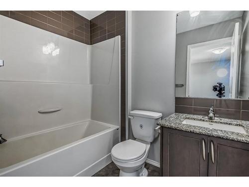 261 Skyview Ranch Boulevard Ne, Calgary, AB - Indoor Photo Showing Bathroom
