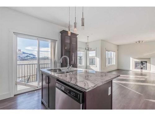 17 Covecreek Mews Ne, Calgary, AB - Indoor Photo Showing Kitchen With Double Sink With Upgraded Kitchen