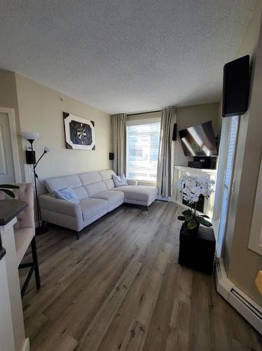 404-323 18 Avenue Sw, Calgary, AB - Indoor Photo Showing Bedroom
