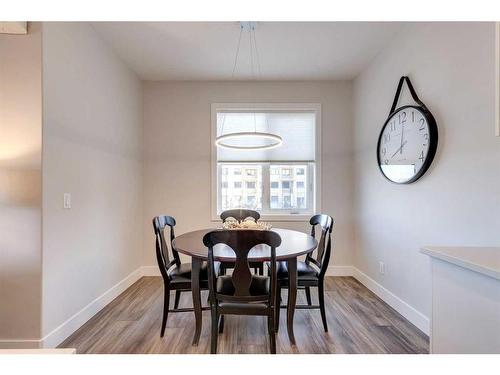 217-8355 19 Avenue Sw, Calgary, AB - Indoor Photo Showing Dining Room