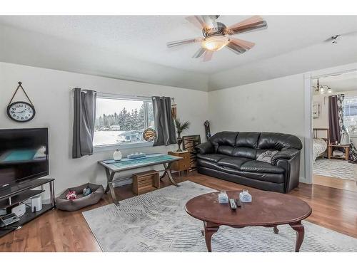 453014 Rr 274 Range, Rural Wetaskiwin No. 10, County Of, AB - Indoor Photo Showing Living Room