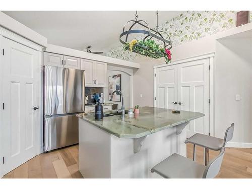 88 Somerglen Common Sw, Calgary, AB - Indoor Photo Showing Kitchen With Upgraded Kitchen