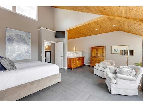 10-2200 Varsity Estates Drive Nw, Calgary, AB - Indoor Photo Showing Bedroom
